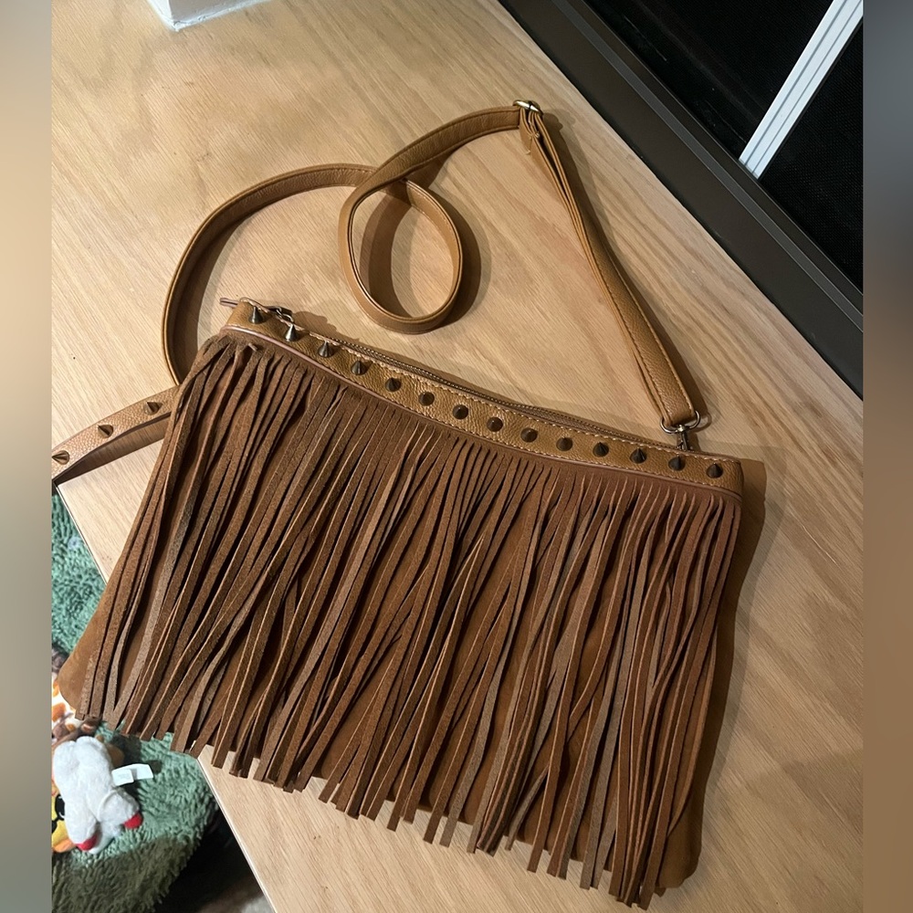 BROWN LEATHER BAG WITH TASSELS & LITTLE GOLD SPIKES - ADJUSTABLE STRAP
